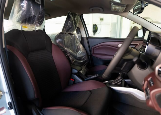 Suzuki Fronx Alpha 2026 Silver with Black Top