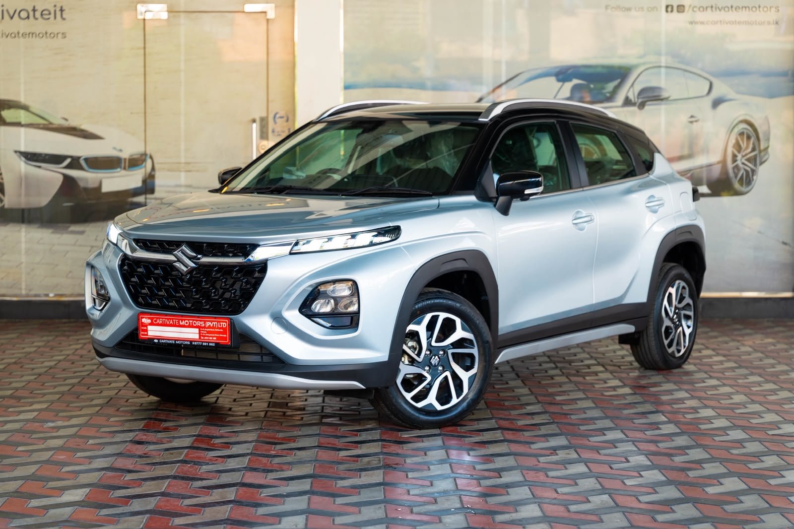 Suzuki Fronx Alpha 2026 Silver with Black Top