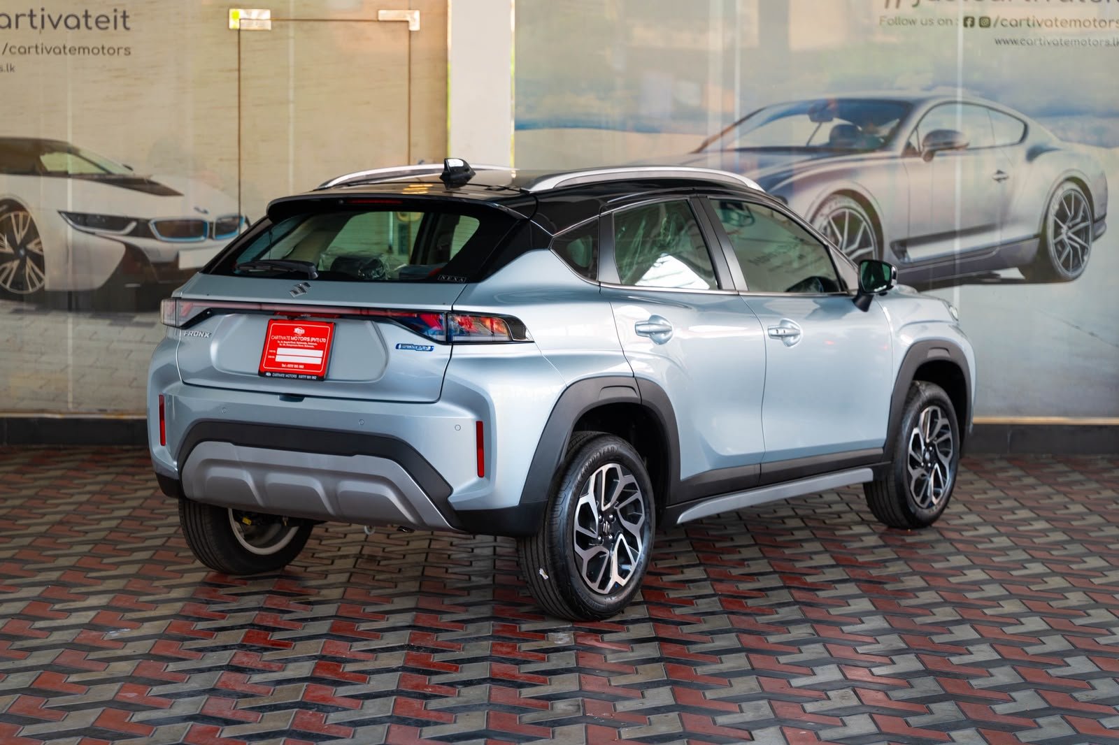 Suzuki Fronx Alpha 2026 Silver with Black Top
