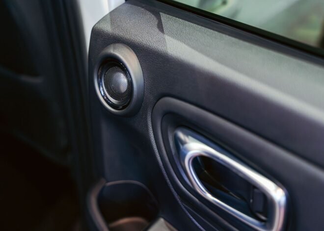 Honda Vezel Z Premium 10 Speaker 2026 Pearl White