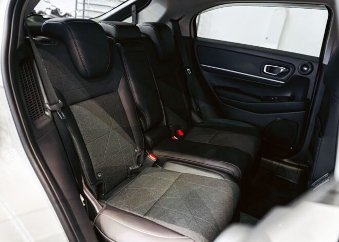 Honda Vezel Z Premium 10 Speaker 2026 Pearl White
