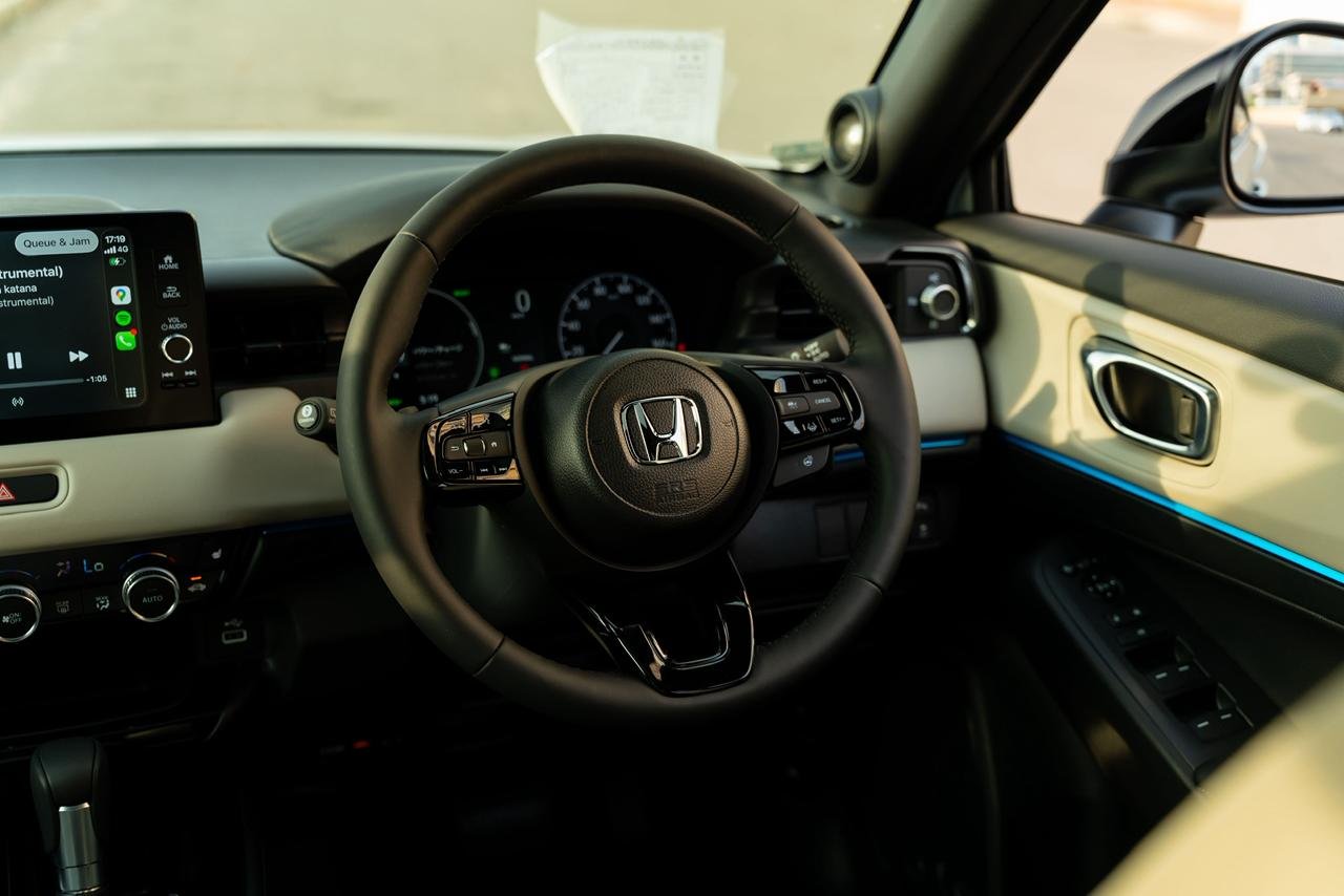 Honda Vezel Z Play Highest Spec 2026