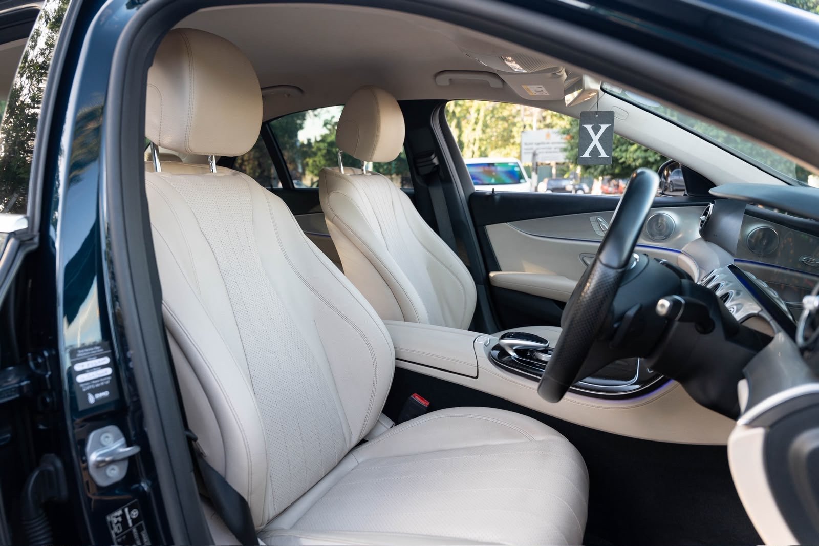 Mercedes Benz E350 Premium Plus 2017