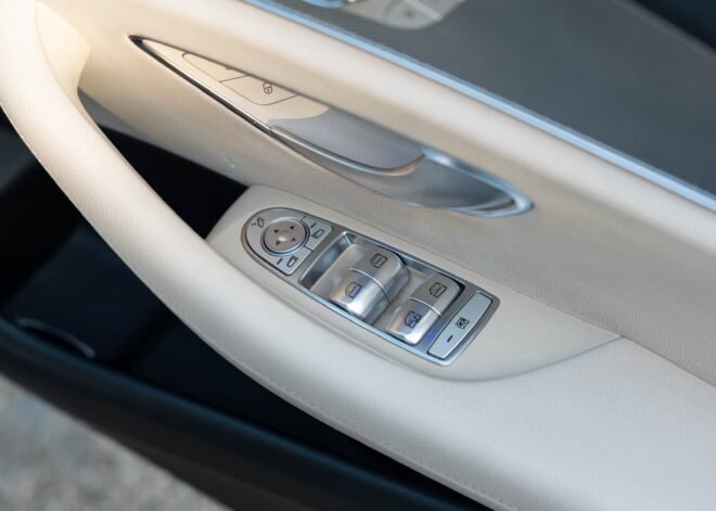 Mercedes Benz E350 Premium Plus 2017