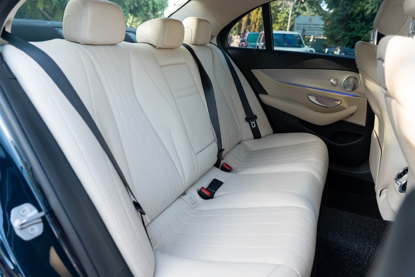 Mercedes Benz E350 Premium Plus 2017