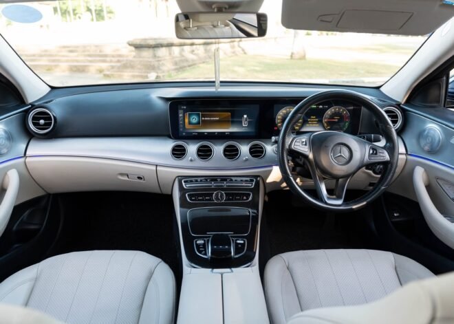 Mercedes Benz E350 Premium Plus 2017