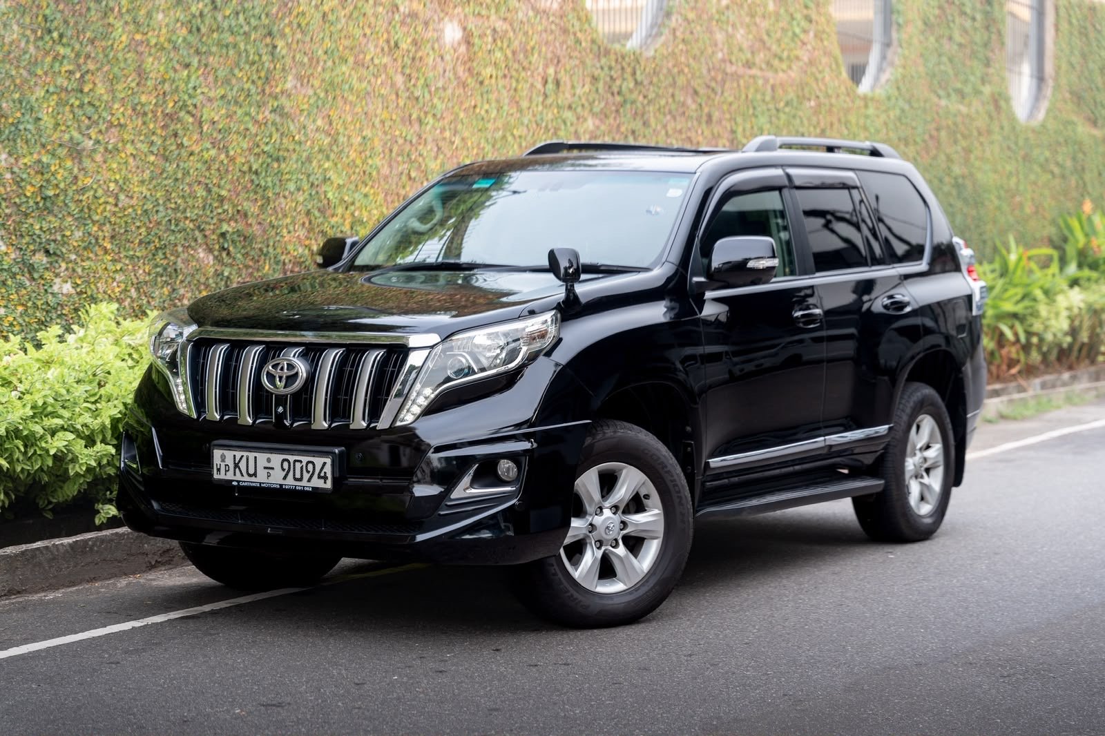 Toyota Land Cruiser Prado TX TRJ 150 2011