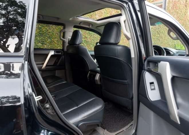 Toyota Land Cruiser Prado TX TRJ 150 2011