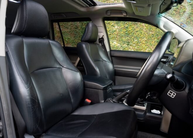 Toyota Land Cruiser Prado TX TRJ 150 2011