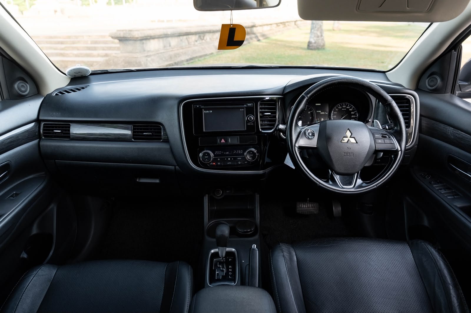Mitsubishi Outlander 2015