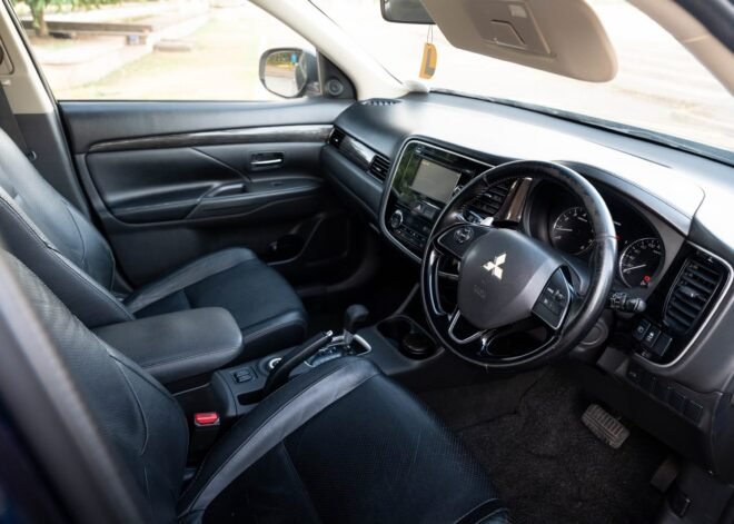 Mitsubishi Outlander 2015