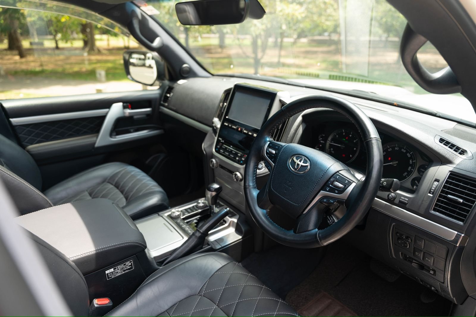Toyota Land Cruiser 202 V8 ZX 2017