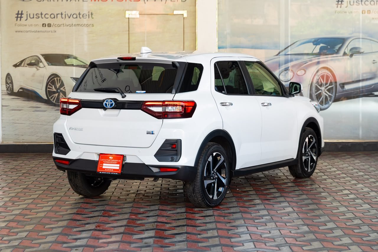 Toyota Raize Z Hybrid 2025