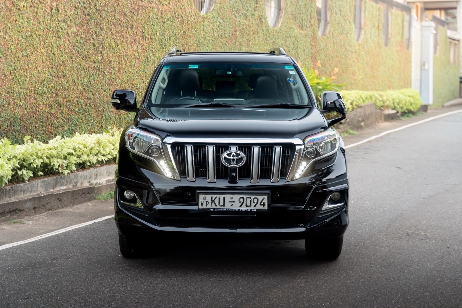 Toyota Land Cruiser Prado TX TRJ 150 2011