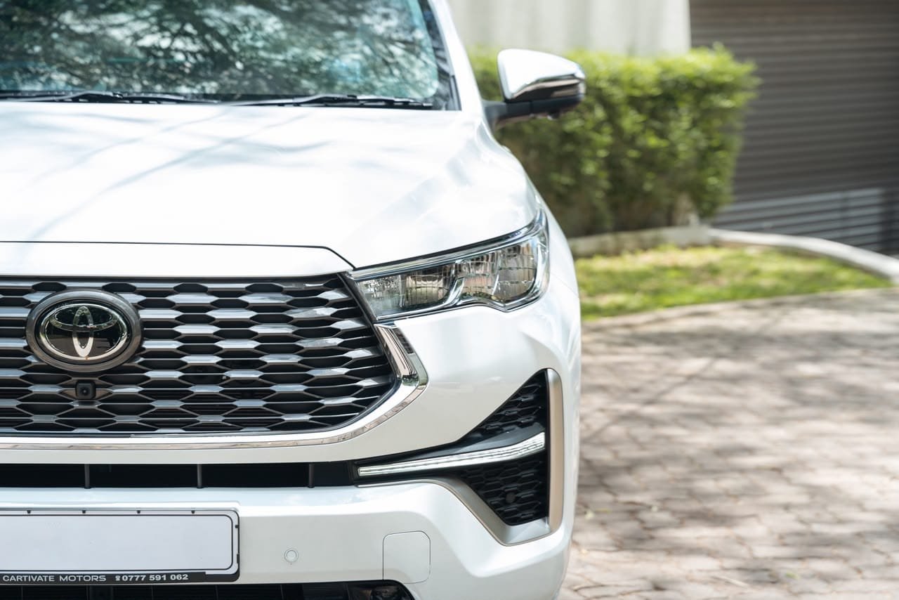 Toyota Innova Hycross 2026