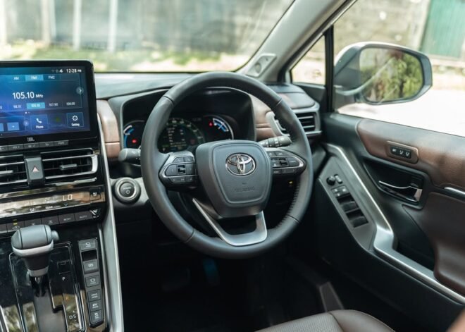 Toyota Innova Hycross 2026