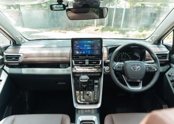 Toyota Innova Hycross 2026
