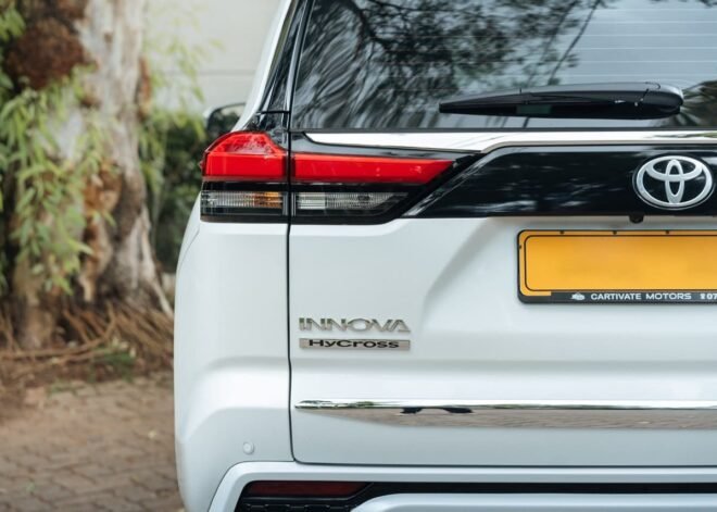 Toyota Innova Hycross 2026