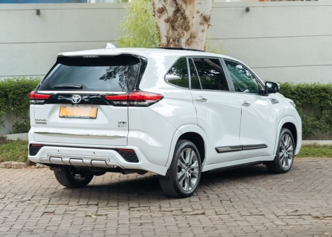 Toyota Innova Hycross 2026